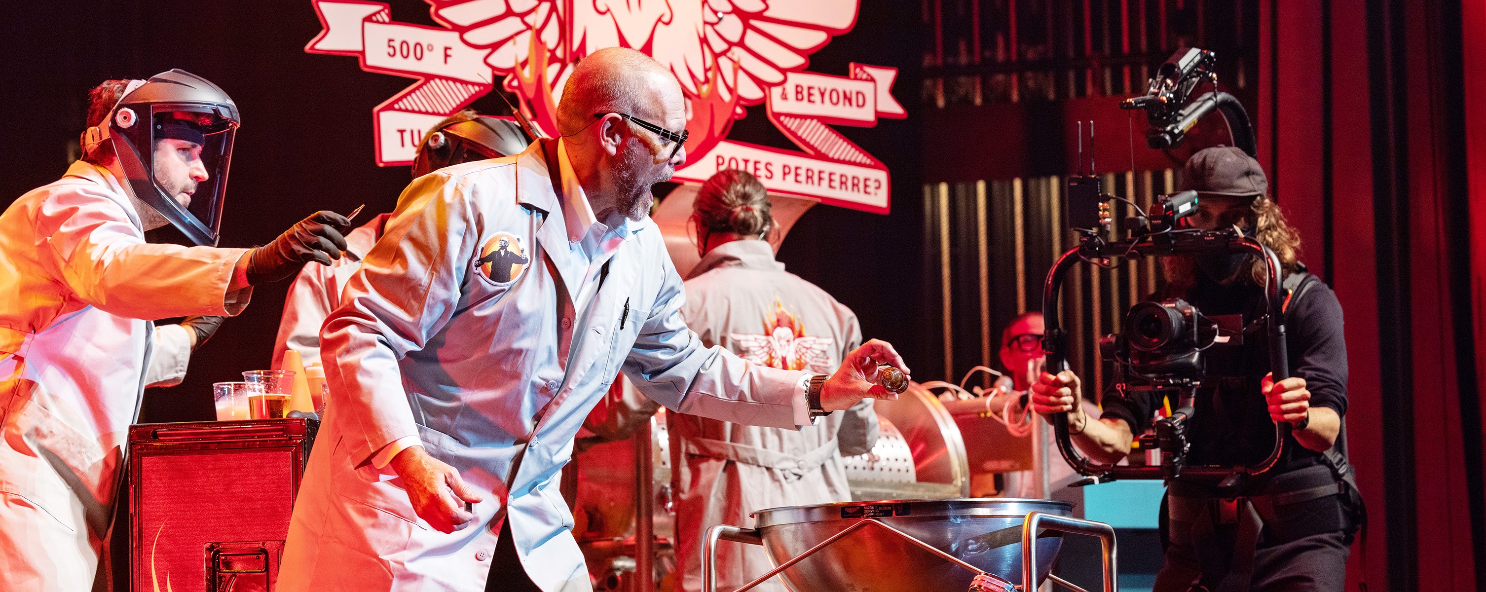 Alton Brown Live Beyond The Eats The Holiday Variant MagicSpace